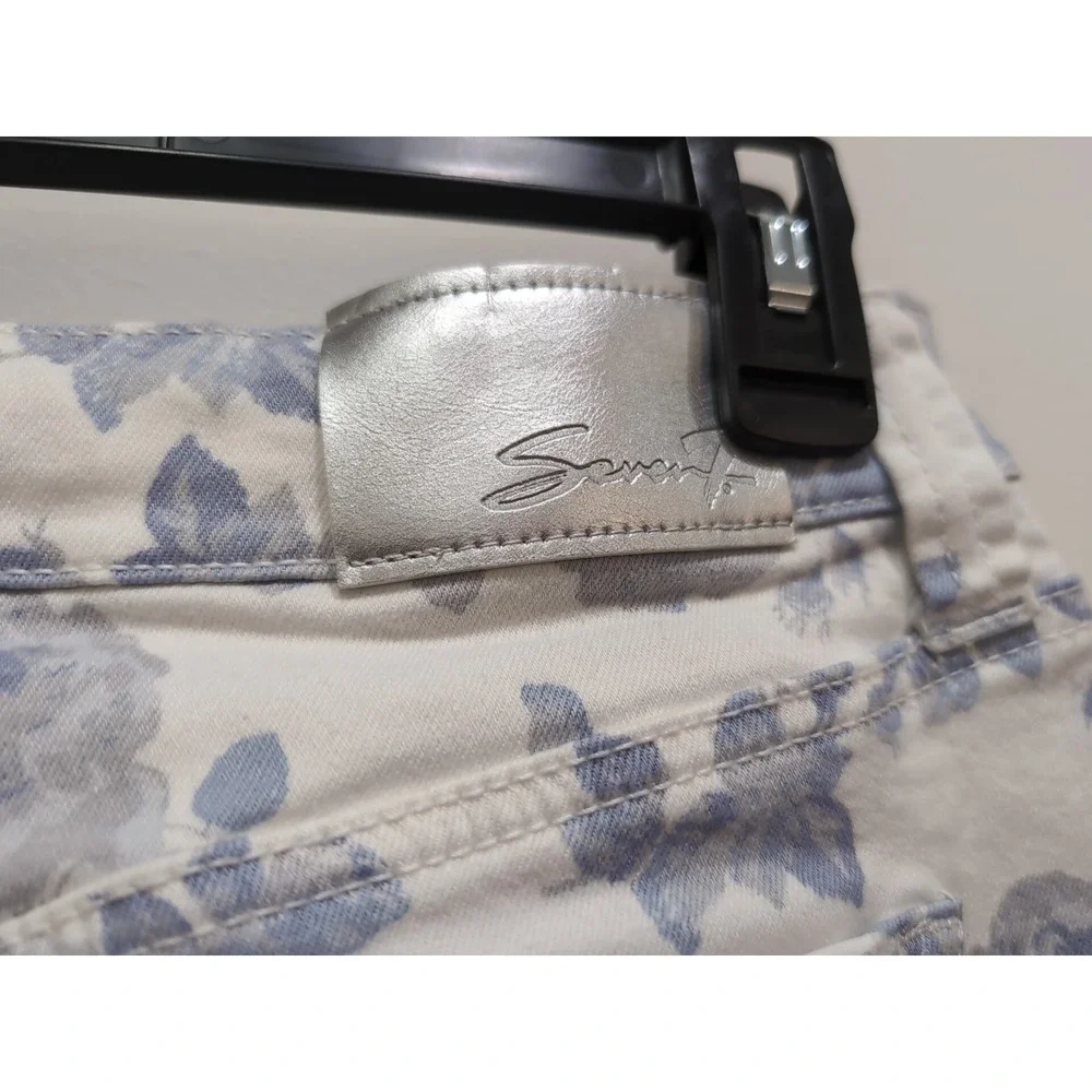 Seven 7 Weekend Denim Skirt Size 8 White Blue Floral Toile Print‎ Frayed Hem